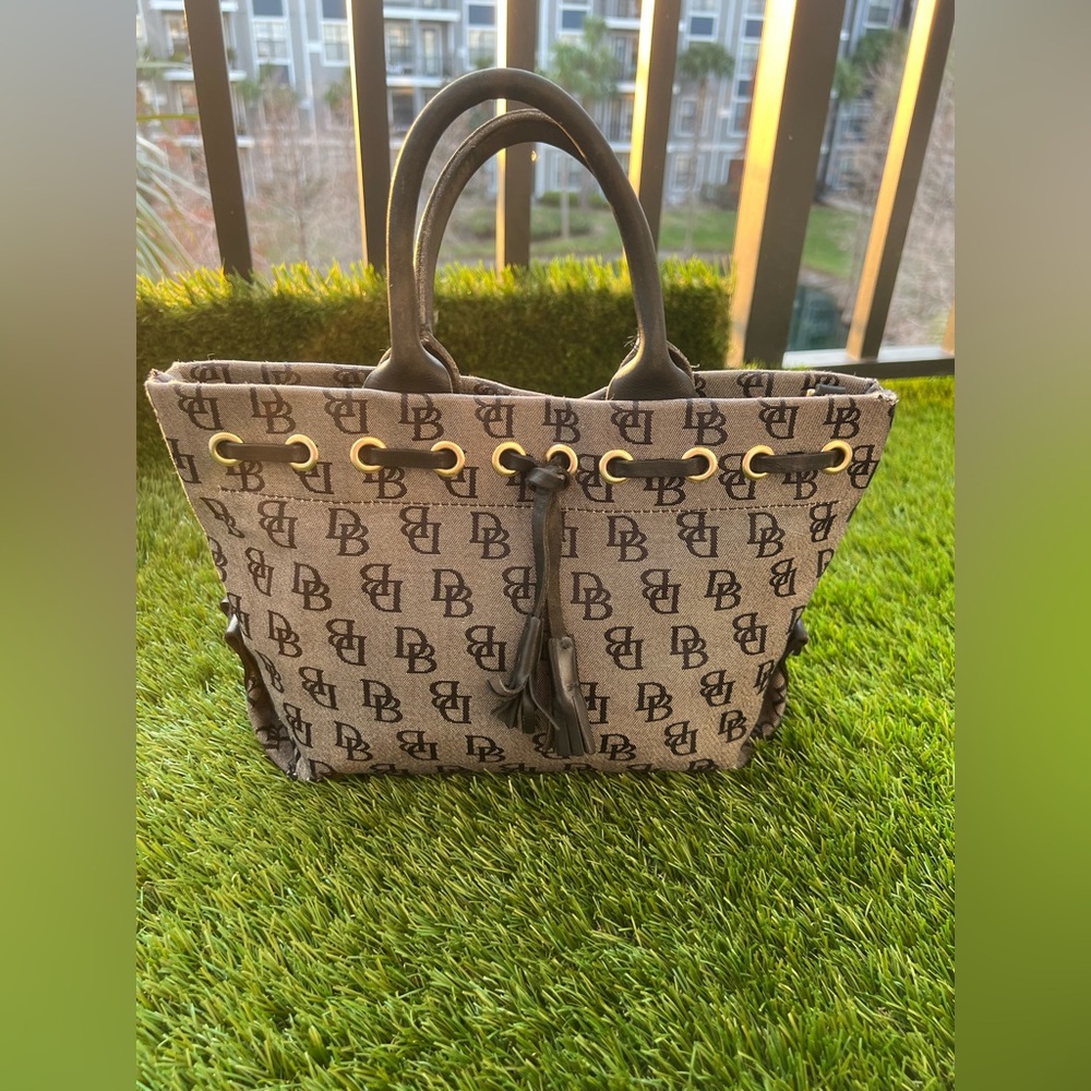 Dooney and Burke Vintage Signature Y2K Purse‎ - Picture 16 of 16